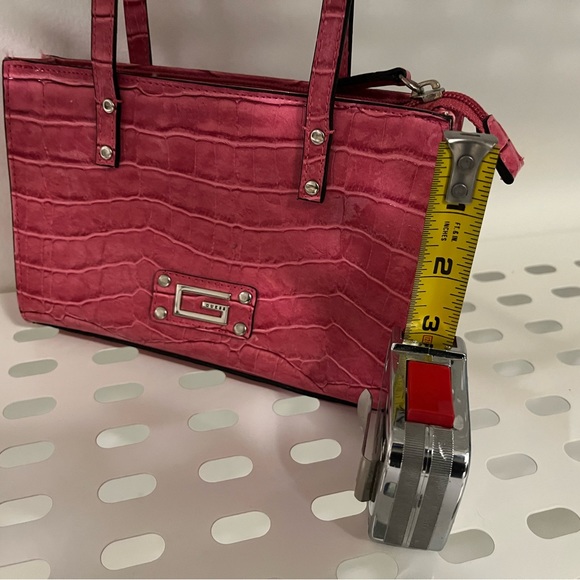 Cute Pink Mini-Purse - Picture 2 of 4